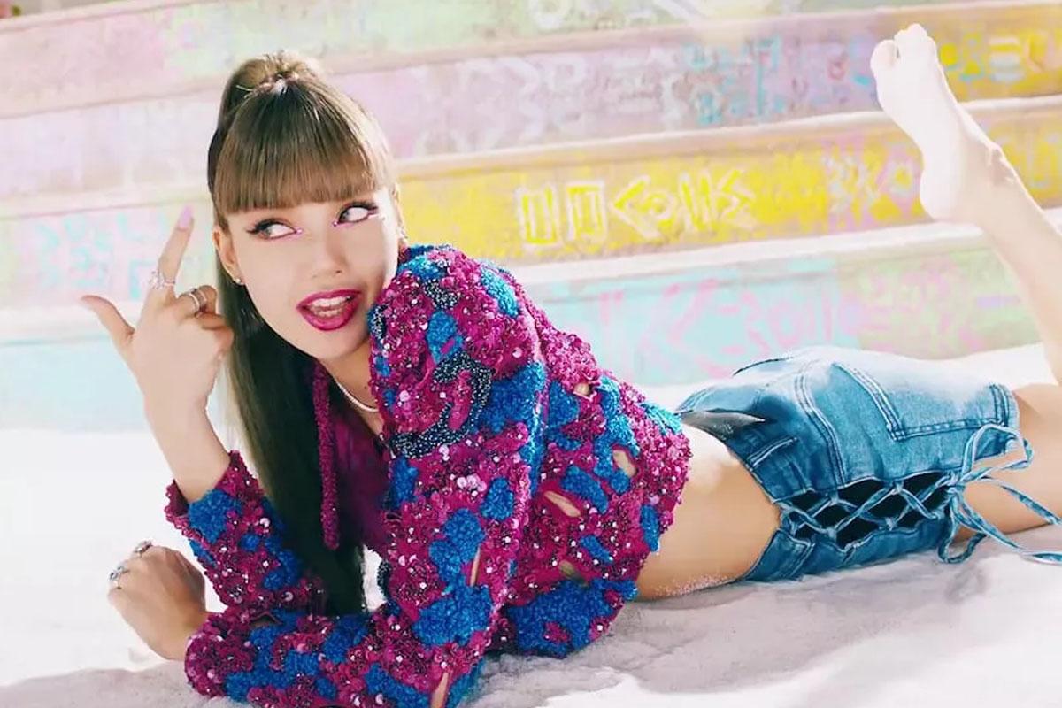 BLACKPINK Lisa