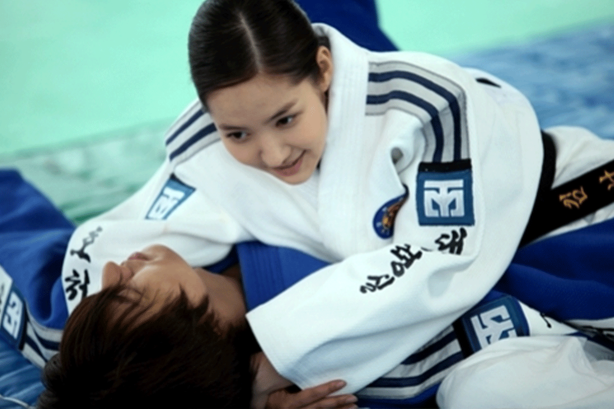 The Lives of Idol Bodyguards: martial arts