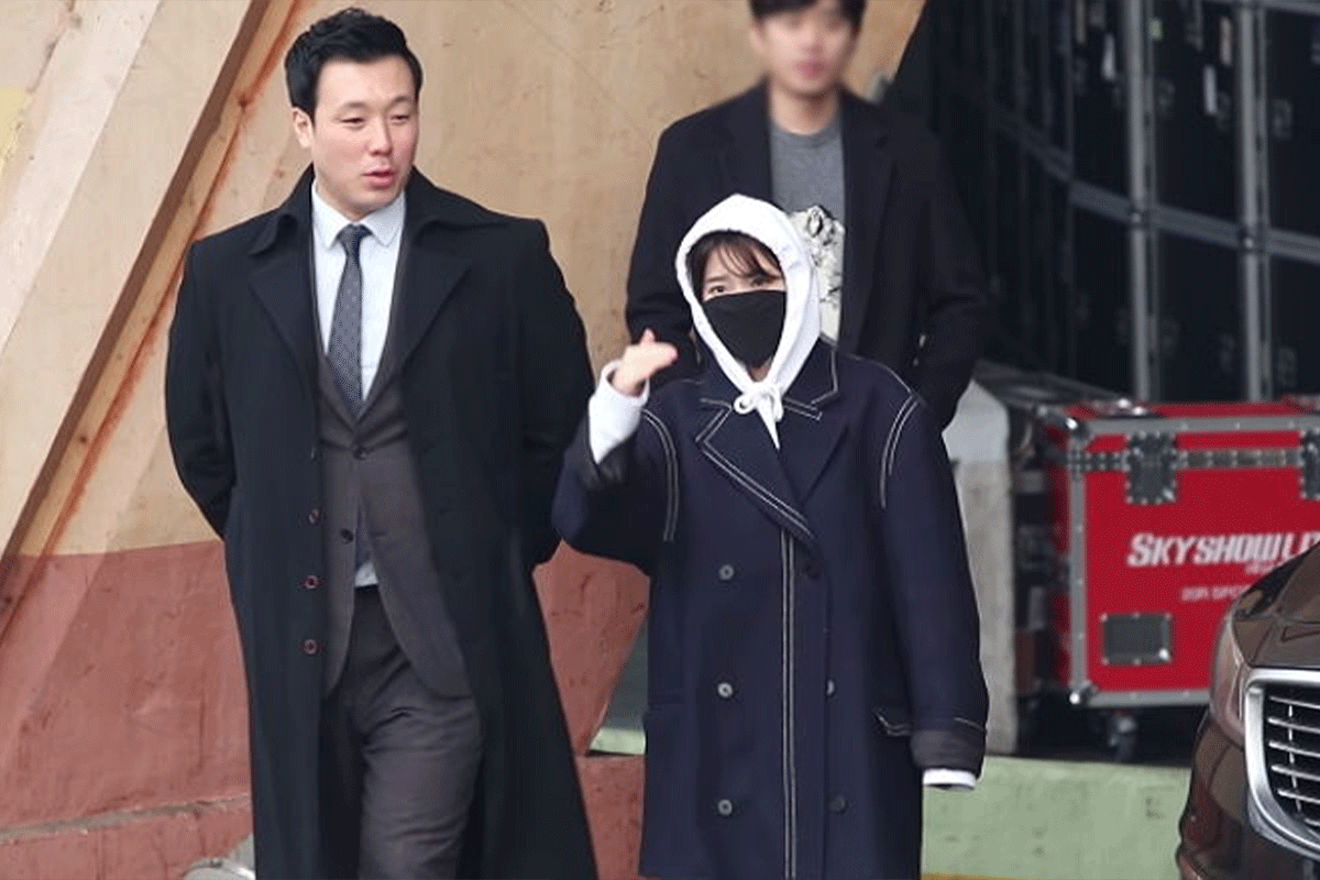 The Lives of Idol Bodyguards: Park Geun-woo and IU