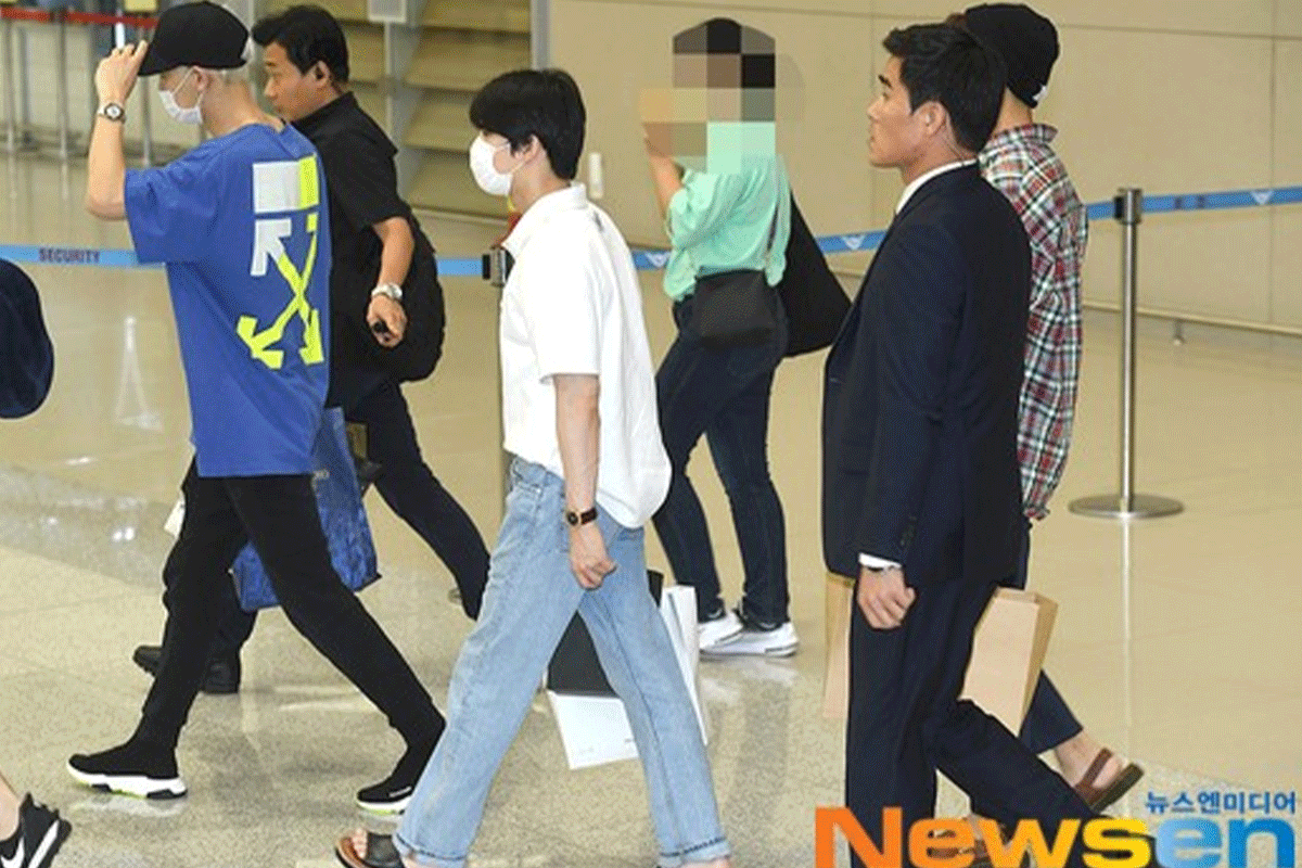 The Lives of Idol Bodyguards: escorting idols
