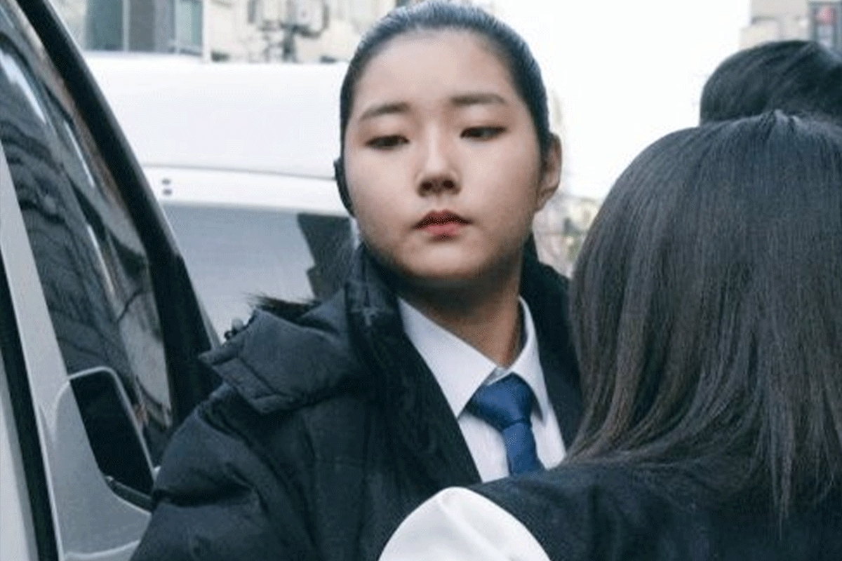 The Lives of Idol Bodyguards: TWICE bodyguard