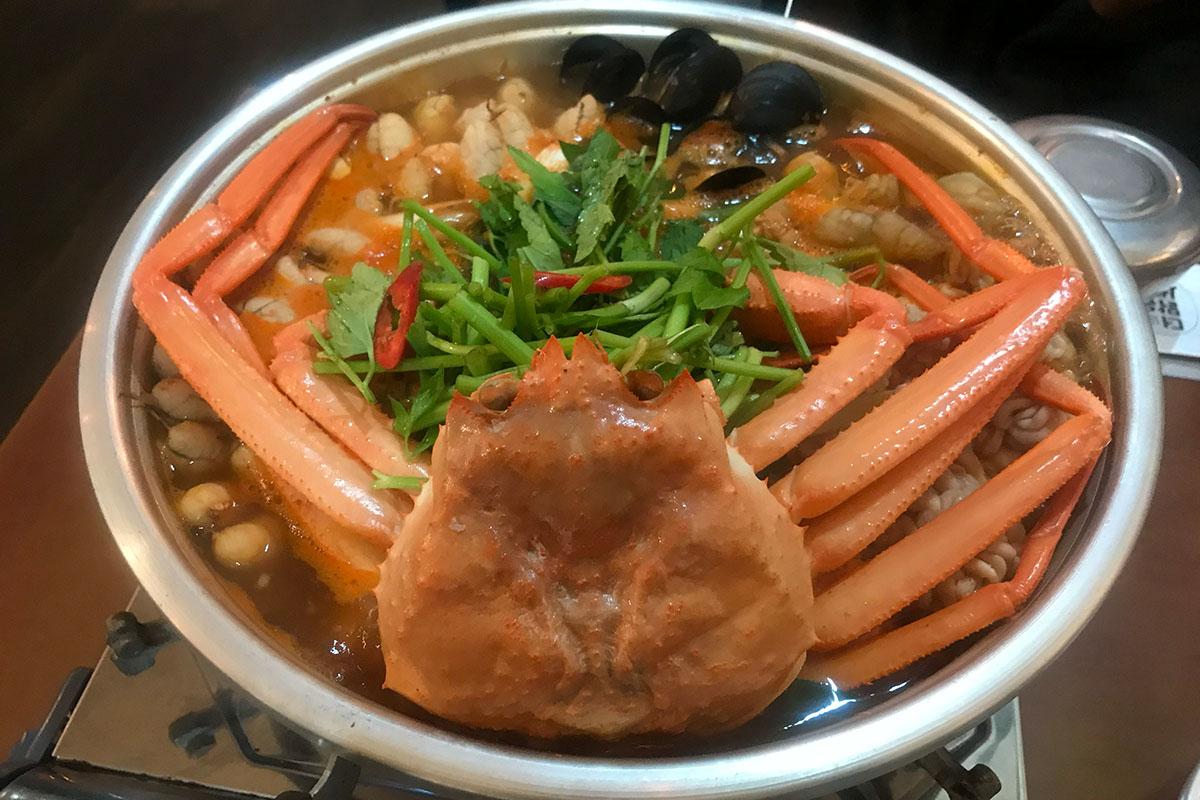 อาหารเกาหลี狎鴎亭グルメ、木蓮食堂、ソウル、アルタン、海鮮、魚介、魚卵、カニ
