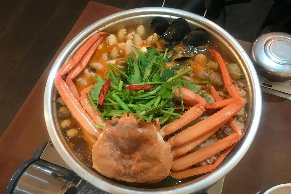 อาหารเกาหลี狎鴎亭グルメ、木蓮食堂、ソウル、アルタン、海鮮、魚介、魚卵、カニ