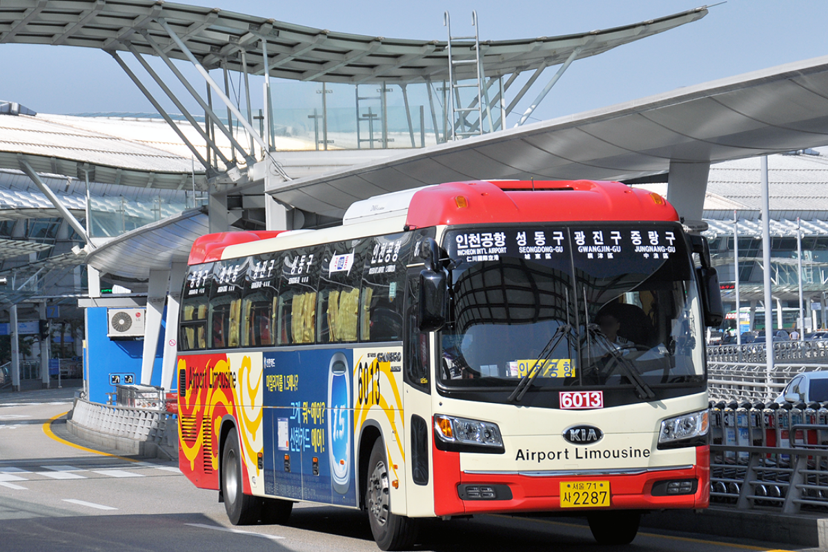 Xe buýt 6013 đến ga Seongsu - Thông tin giao thông cần biết khi đến Khu phố Seongsudong và Đại học Konkuk