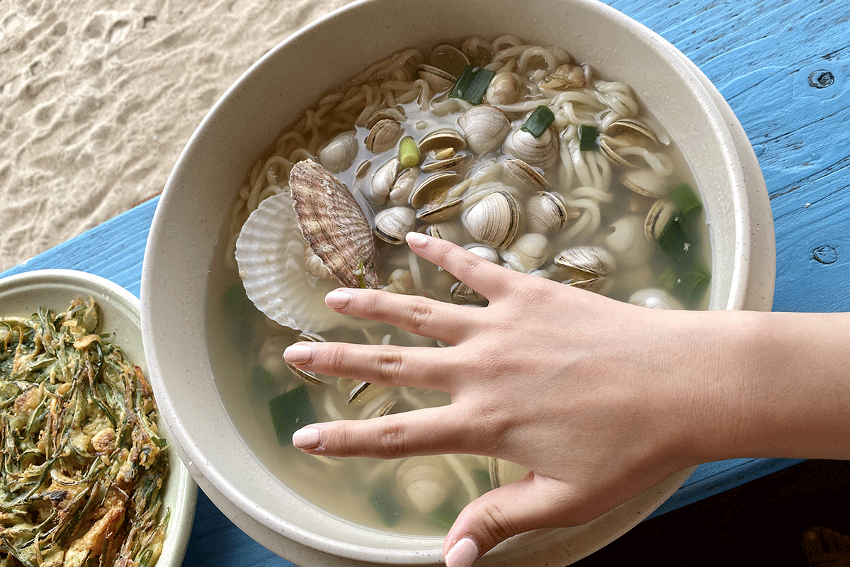 gijang busan korea, haeundae haemul kalguksu restaurant