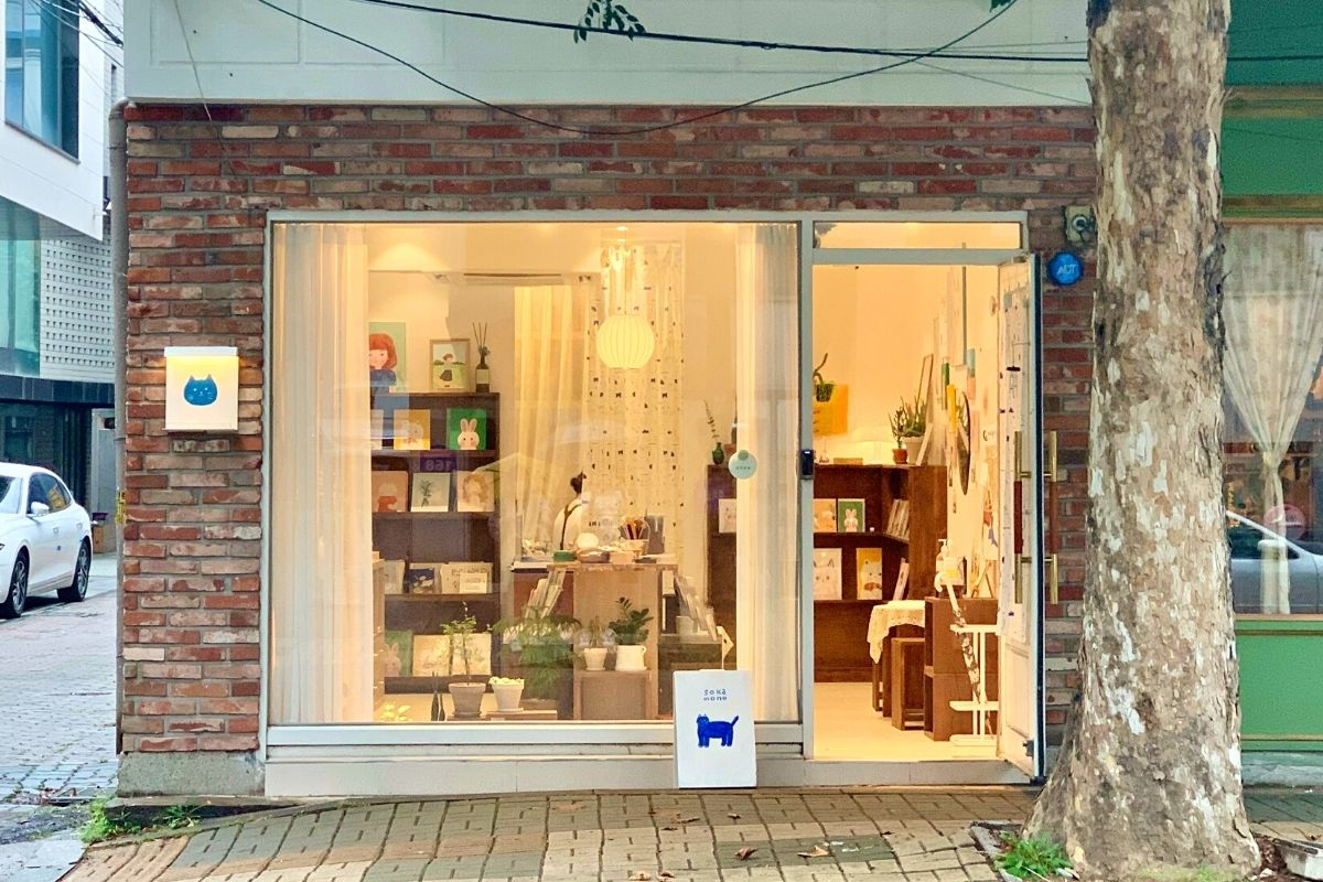 韓国、韓国旅行、韓国観光、韓国ショッピング、韓国ファッション、韓国雑貨、韓国インテリア、韓国文具、かわいい、グッズ、スマホケース、延南洞、ヨンナムドン、ソウル、ソウル旅行