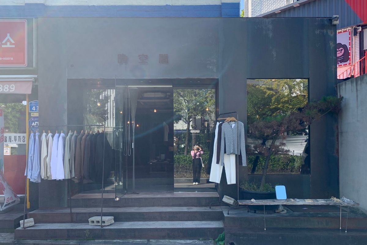 Sigonggan (시공간), yeonnamdong