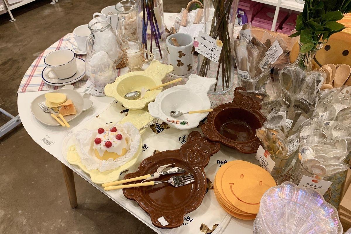 dish scrubbers MAYSTORE dishes GIFTSHOP (오월상점), yeonnamdong