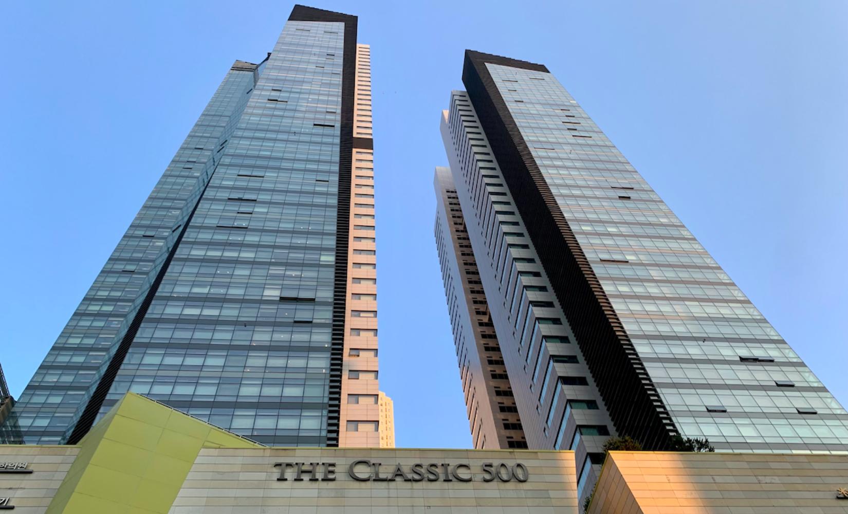 Review về khách sạn The Classic 500 Pentaz Hotel gần ga Kondae