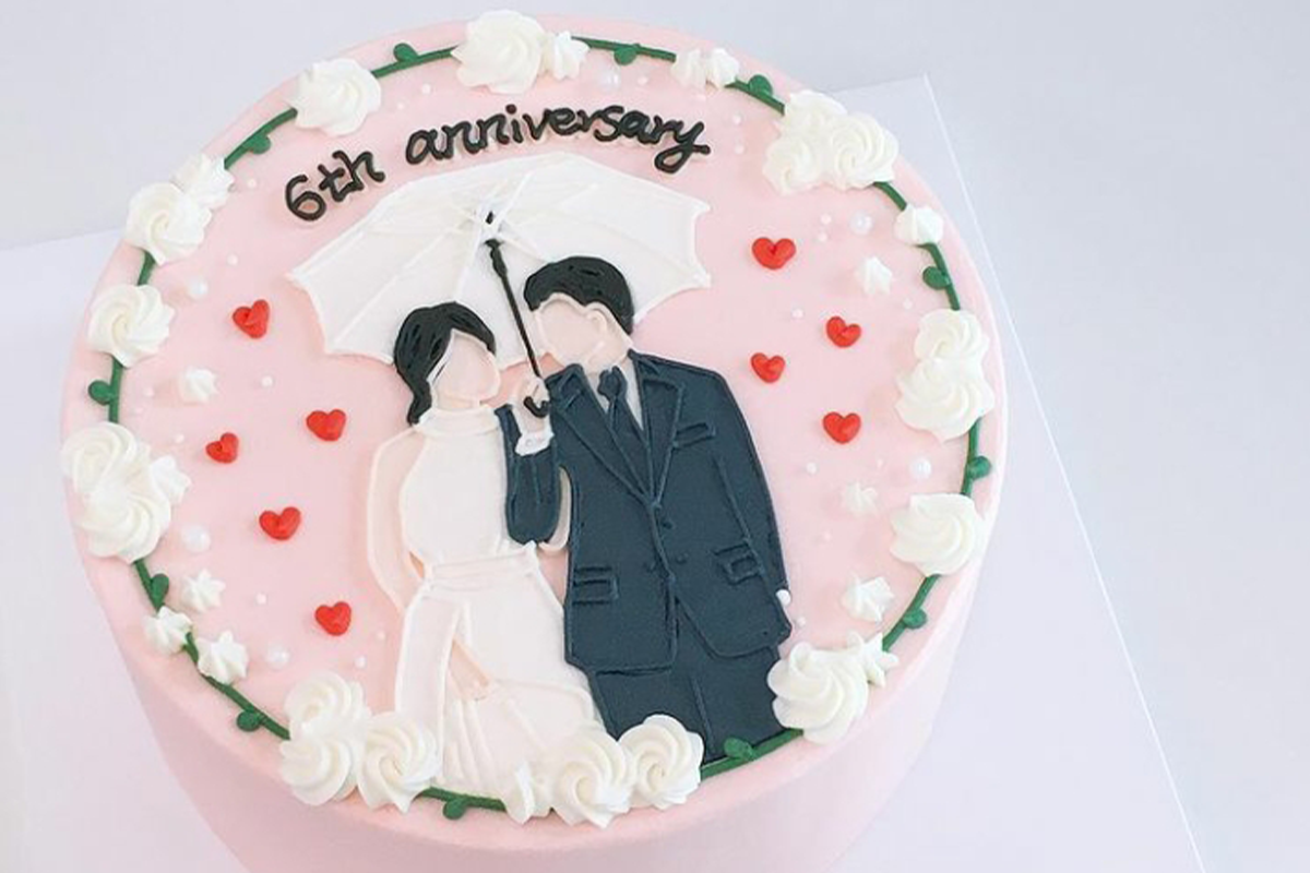 dolci coreani caffè carini e unici, torta con lettering