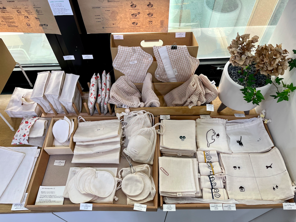 euljiro seoul shopping, stationary store zero things