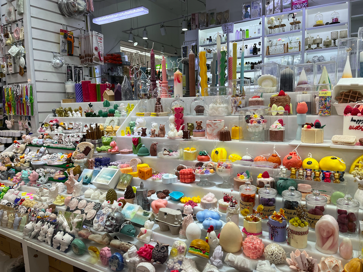 euljiro seoul korea shopping, bangsan market, diy candles