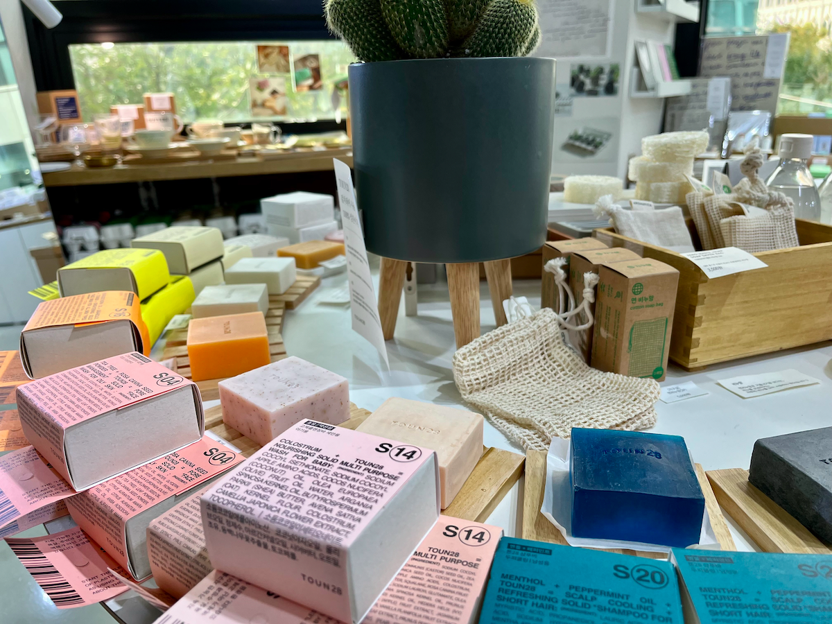 euljiro seoul shopping, stationary store zero things