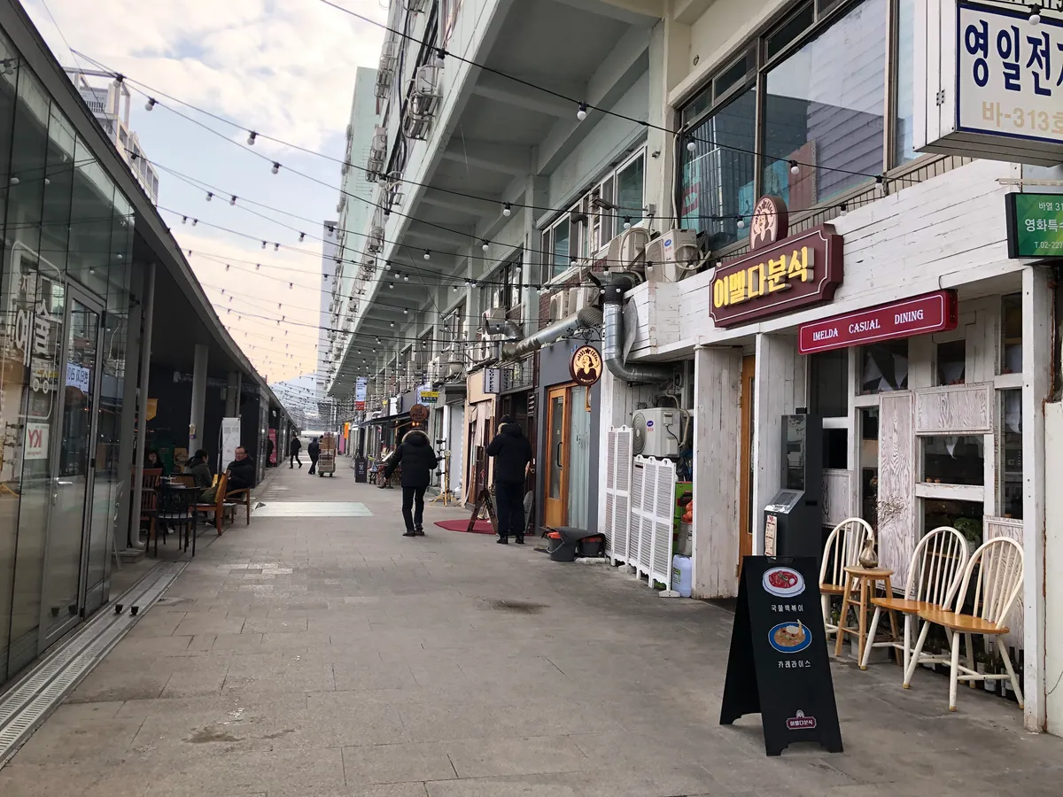 韓国、韓国旅行、韓国観光、ソウル、ソウル旅行、乙支路、ウルチロ、ヒップチロ、アクティビティスポット、清渓川、香水作り、観光名所、韓国ドラマロケ地、BTS聖地