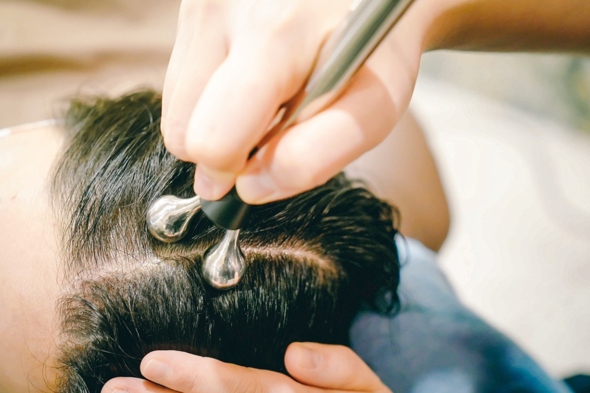 韓國流行髮型展示，MOCLOCK沙龍提供獨特男士髮型設計。