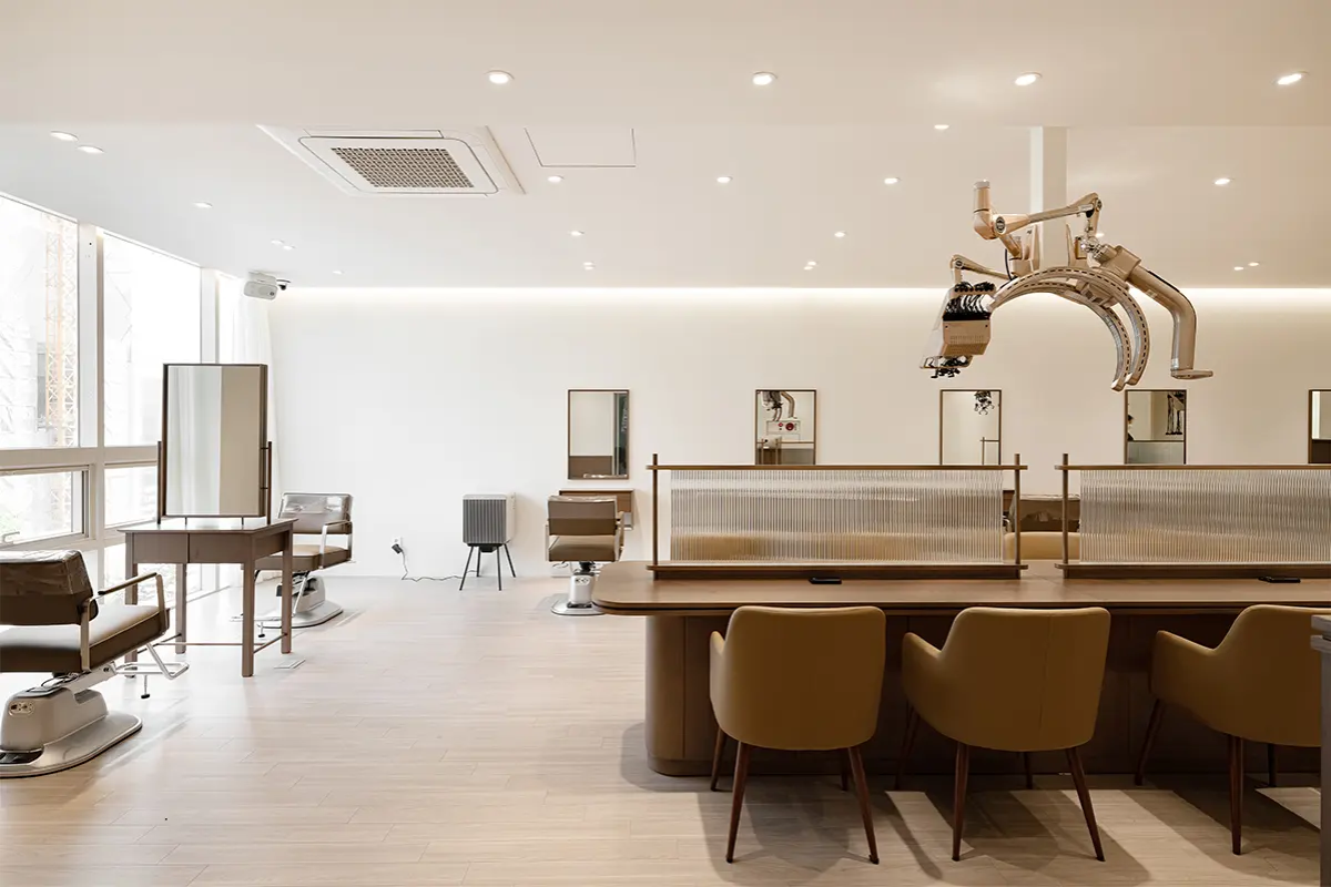 more on hair 江南本店の外観