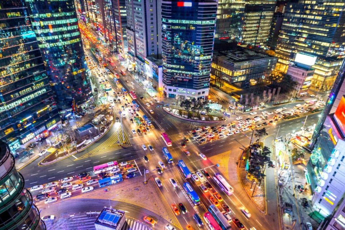 首爾江南街景｜韓國人氣髮型屋集中地