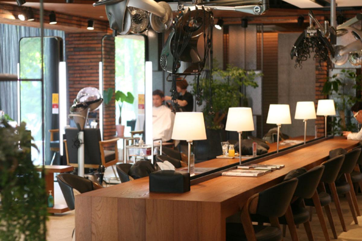 韓国、韓国旅行、韓国観光、ソウル、ソウル旅行、江南、カンナム、韓国美容、韓国整形、プチ整形、眉毛アートメイク、フェイスリフティング、ホワイトニング、韓国美容院