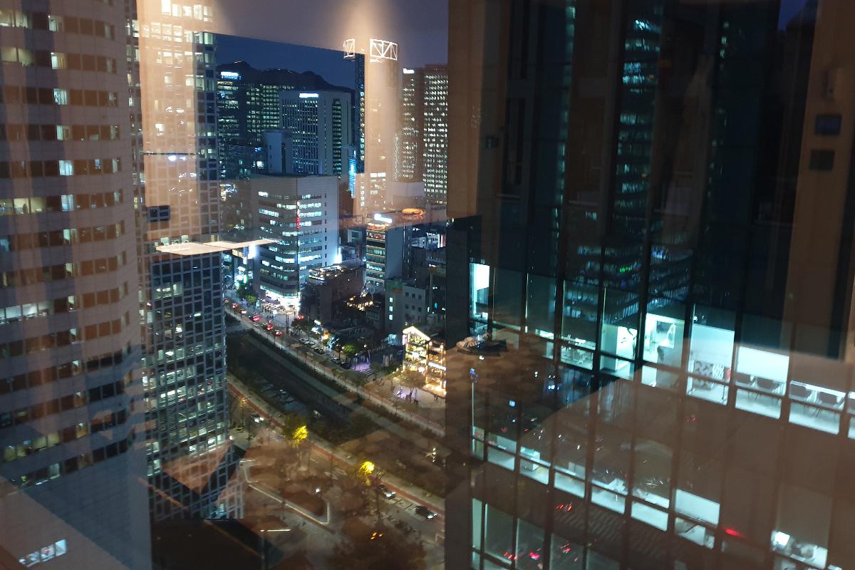 The view from the 23rd floor room.