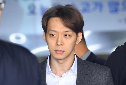 「二重契約」パク·ユチョン、芸能活動自由にできない…芸能活動禁止仮処分が認容