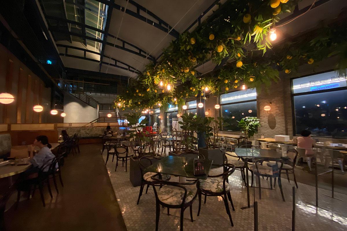 高速巴士轉運站 美食