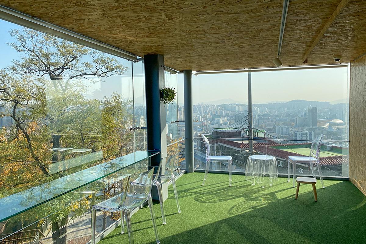 韓国旅行、ソウル旅行、鍾路、チョンノ、東廟前駅、昌信崇仁採石場展望台、都市再生事業、カフェラクダ、ソウル一望