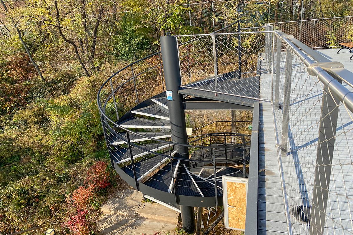 韓国旅行、ソウル旅行、鍾路、チョンノ、東廟前駅、昌信崇仁採石場展望台、都市再生事業、カフェラクダ、ソウル一望