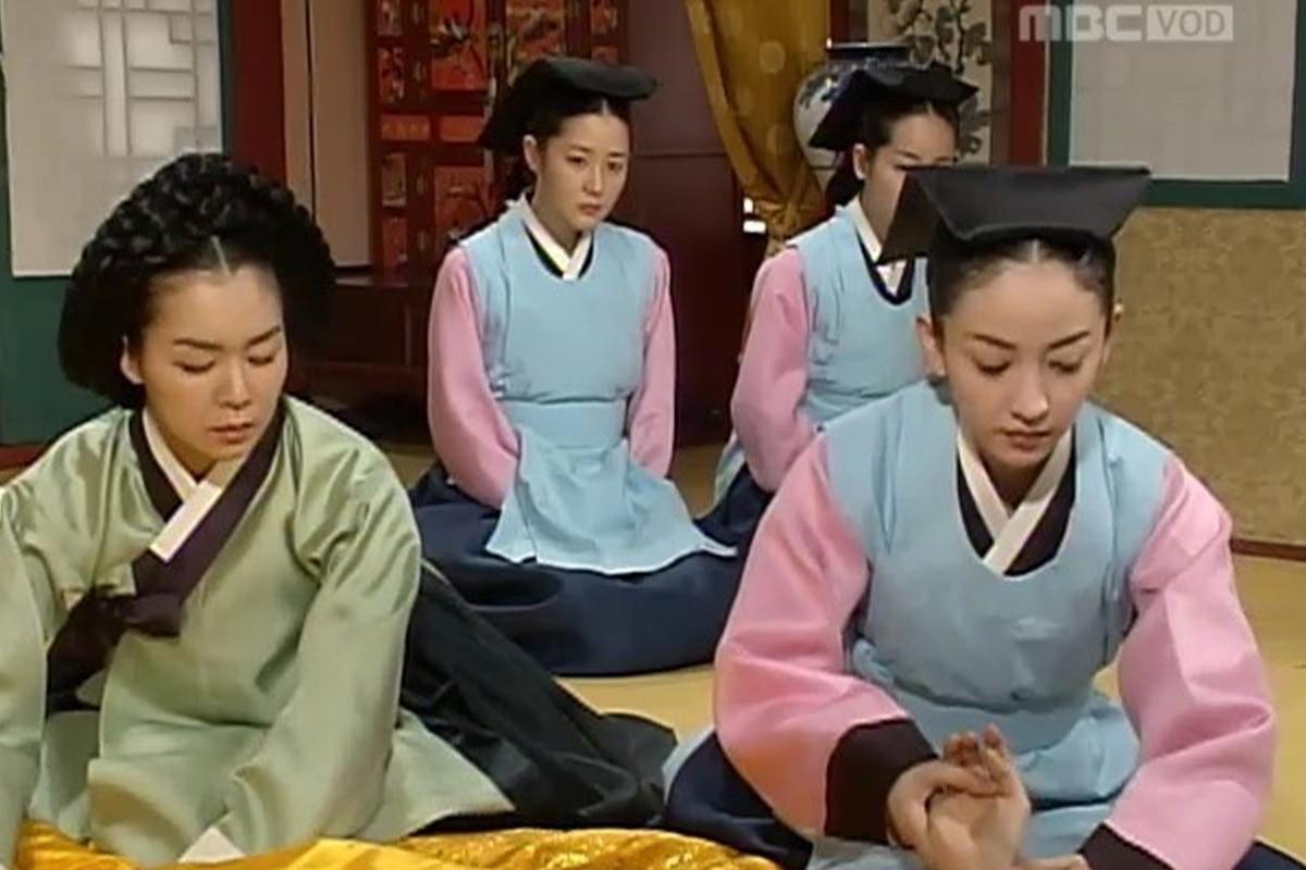 Dae Jang Geum үнэхээр үнэн түүх мөн үү? - драмын зураг авалт, өвчтөнг арчилж байна