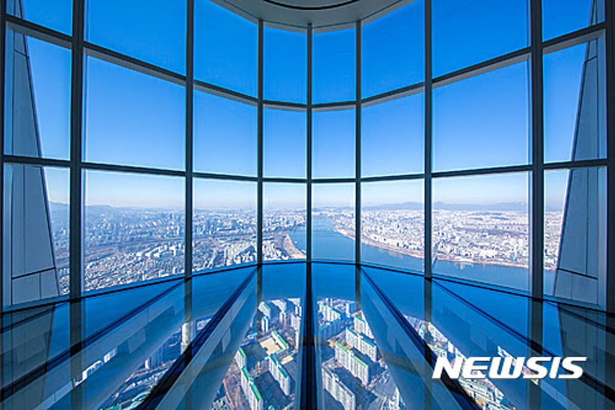 korea seoul lotte world tower seoul sky observatory view
