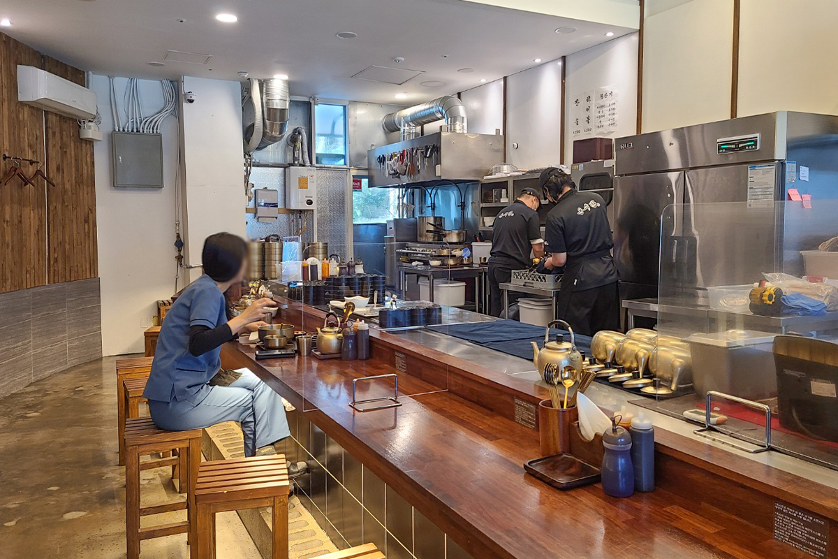 韓国、韓国旅行、韓国観光、ソウル、ソウル旅行、韓国グルメ、ソウルグルメ、韓国料理、韓国焼肉、松理団通り、ソンリダンキル、蚕室、チャムシル、ロッテワールドモール、ロッテワールドタワー