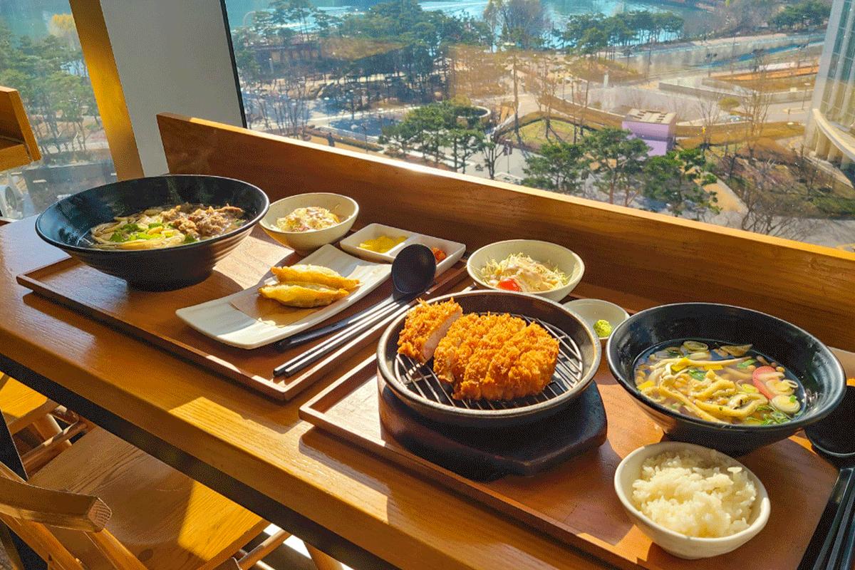 蠶室美食 food court 涯月炸豬扒