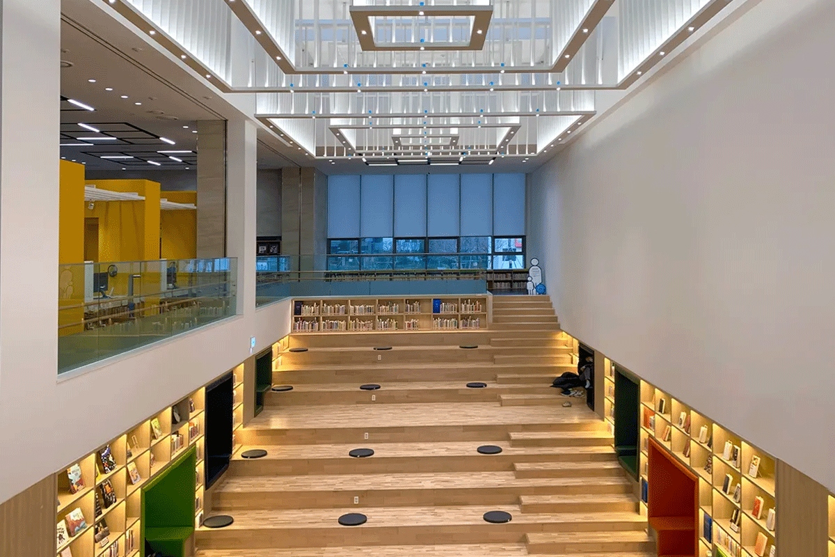 韓国、韓国旅行、韓国観光、ソウル、ソウル旅行、蚕室、チャムシル、ロッテワールド、ロッテワールドモール、ロッテタワー、ソクチョン湖、石村湖、韓国ドラマロケ地、お花見名所、展望台、韓国制服、制服レンタル、オリンピック公園、ナホルロの木、ピンクミューリー