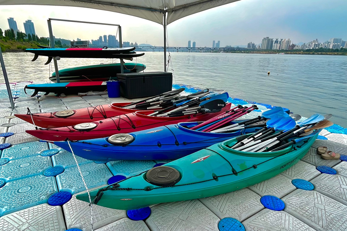 Trải nghiệm chèo thuyền Kayak trên sông Hàn tại LUNARU