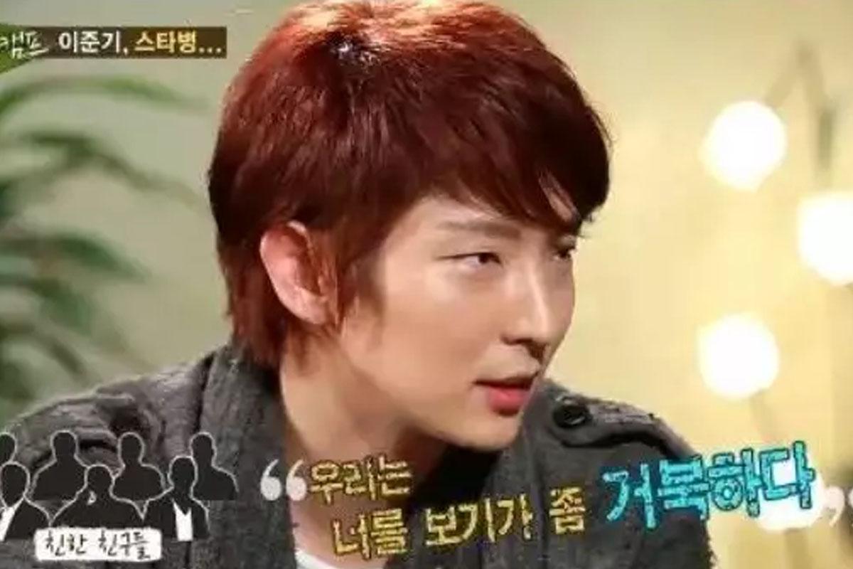 Trong chương trình phát sóng, một nghệ sĩ Hàn Quốc chia sẻ về hành vi dẫn đến Bệnh ngôi sao.