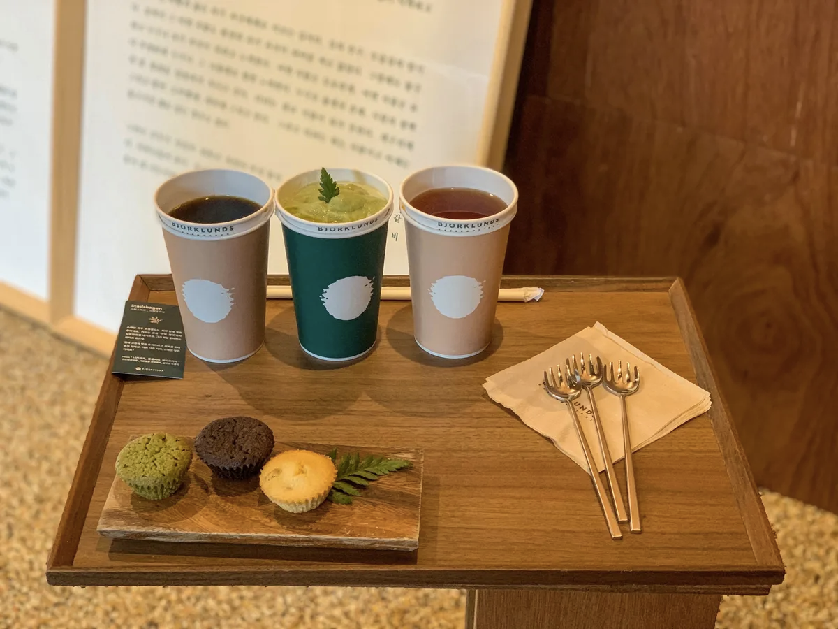 Set bevande e brownie del caffè Bjorklunds a Seoul