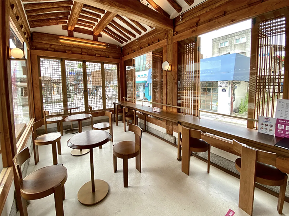 韓国、韓国名前、韓国文化、韓国旅行、北村、三清洞、韓屋カフェ