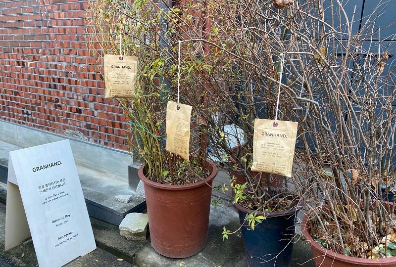 韓国、韓国旅行、韓国観光、ソウル、ソウル旅行、北村、プッチョン、三清洞、サムチョンドン、ショッピング、ステッカー、ディフューザー、ディズニー、写真スポット、雑貨、小物、アクセサリー、文具、ステーショナリー