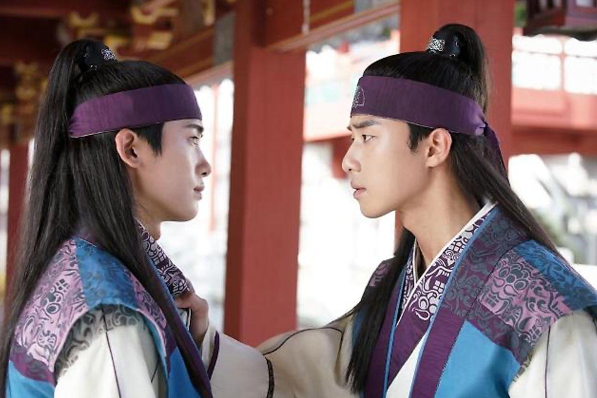 ฮวารัง (화랑)