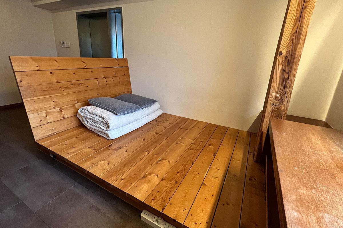 ห้องพักสไตล์โมเดิร์นในบ้านฮันอกที่มาพร้อมความสะดวกสบาย