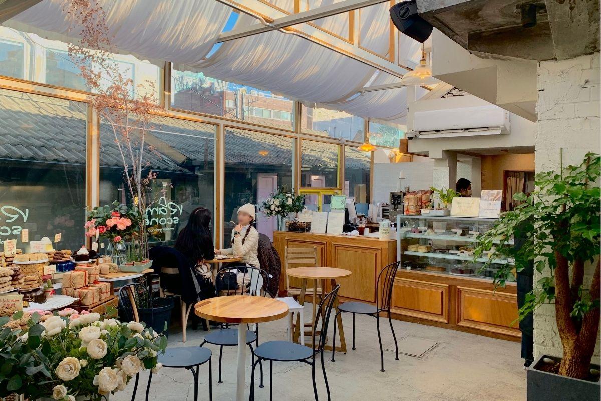 bên trong Rami Scone 라미스콘, quán cafe đẹp ở ikseondong
