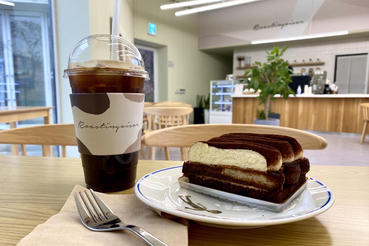 Yangju: Roastingvisor iced Americano and tiramisu