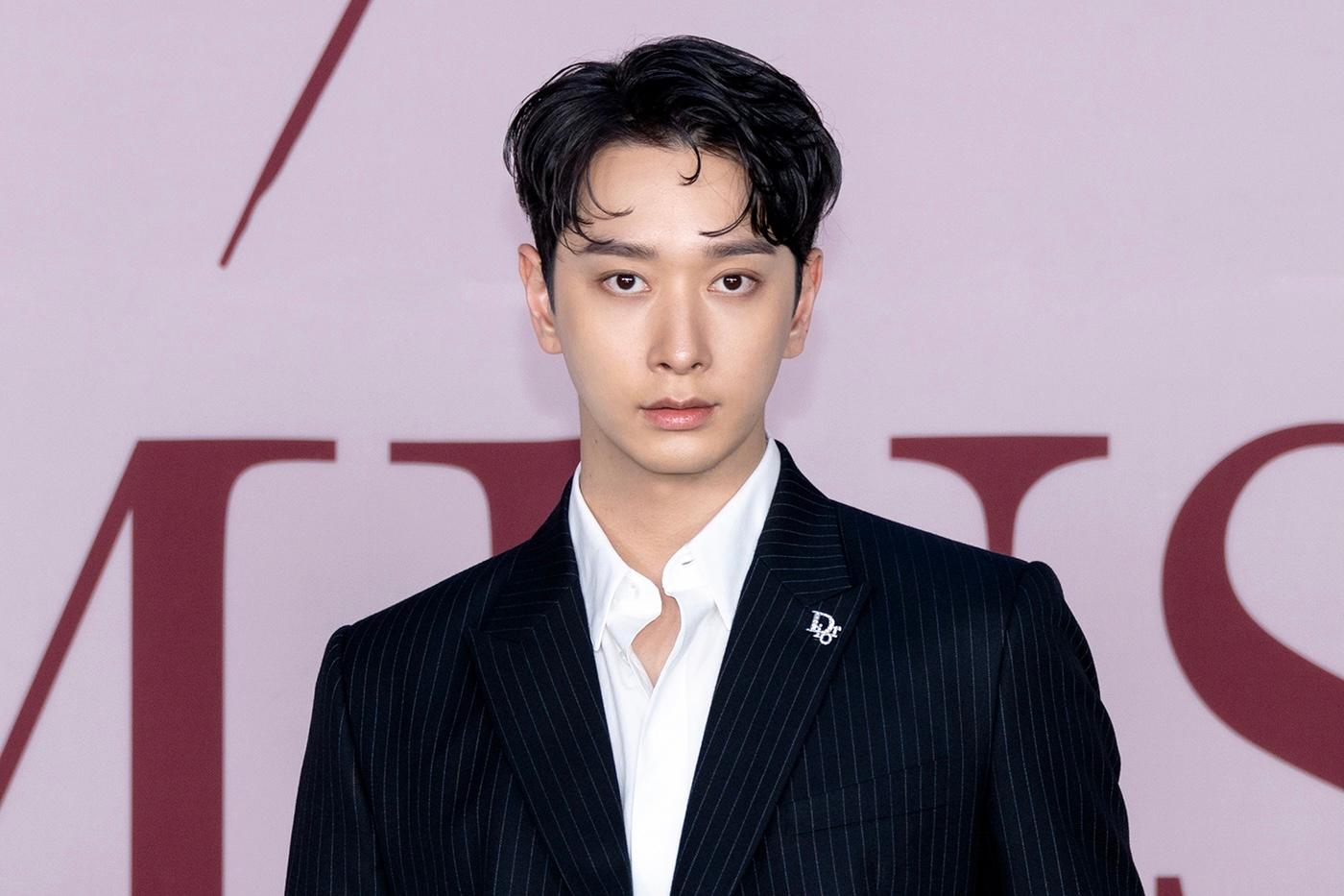 ファン·チャンソン、父になる…来年結婚、JYPから離れ一人立ちを予告