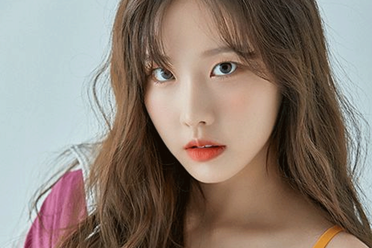 นายุน MOMOLAND