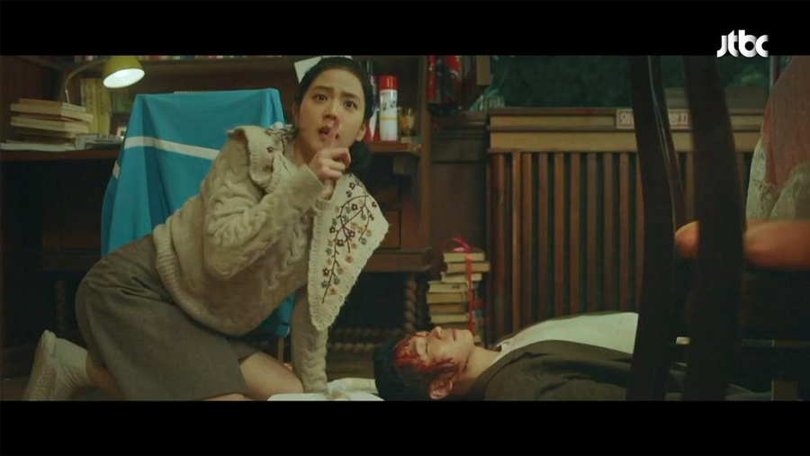 Mengapa Snowdrop Kontroversial? - membuat olokan terhadap para martir gerakan demokrasi