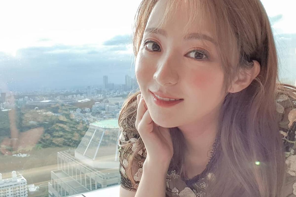 beauty youtuber người hàn Hoesawon A 회사원A