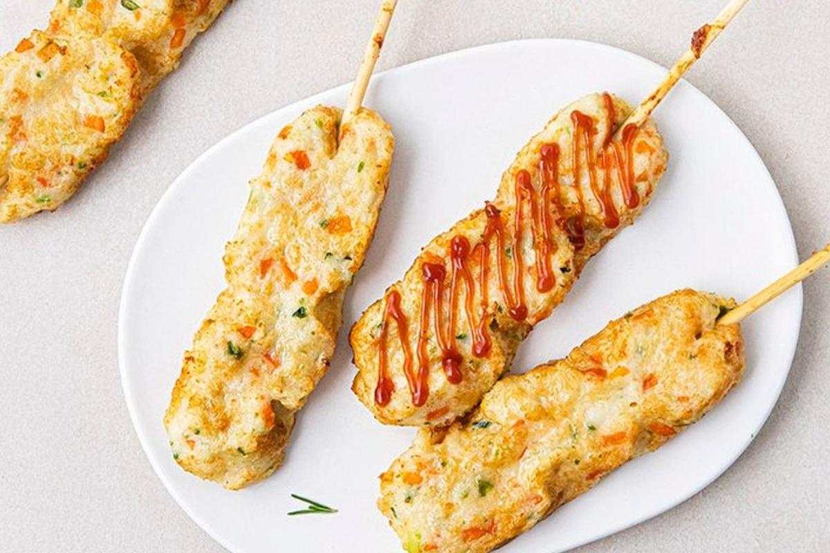 韓國街頭小吃魚漿條，在休息站也能品嚐到，即便小小一條也有飽足的滿足感。