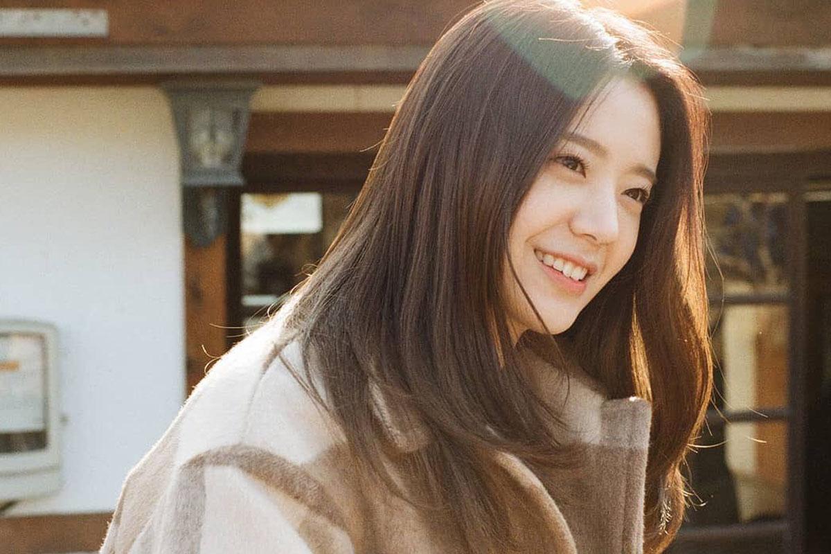 กยูริ Fromis_9