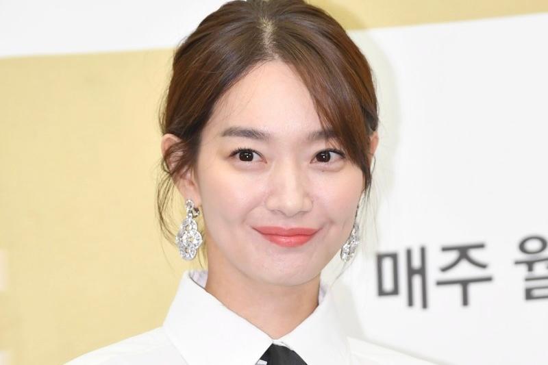 シン·ミナ、脆弱階層の児童のために3億ウォンを支援…累計寄付額だけで30億