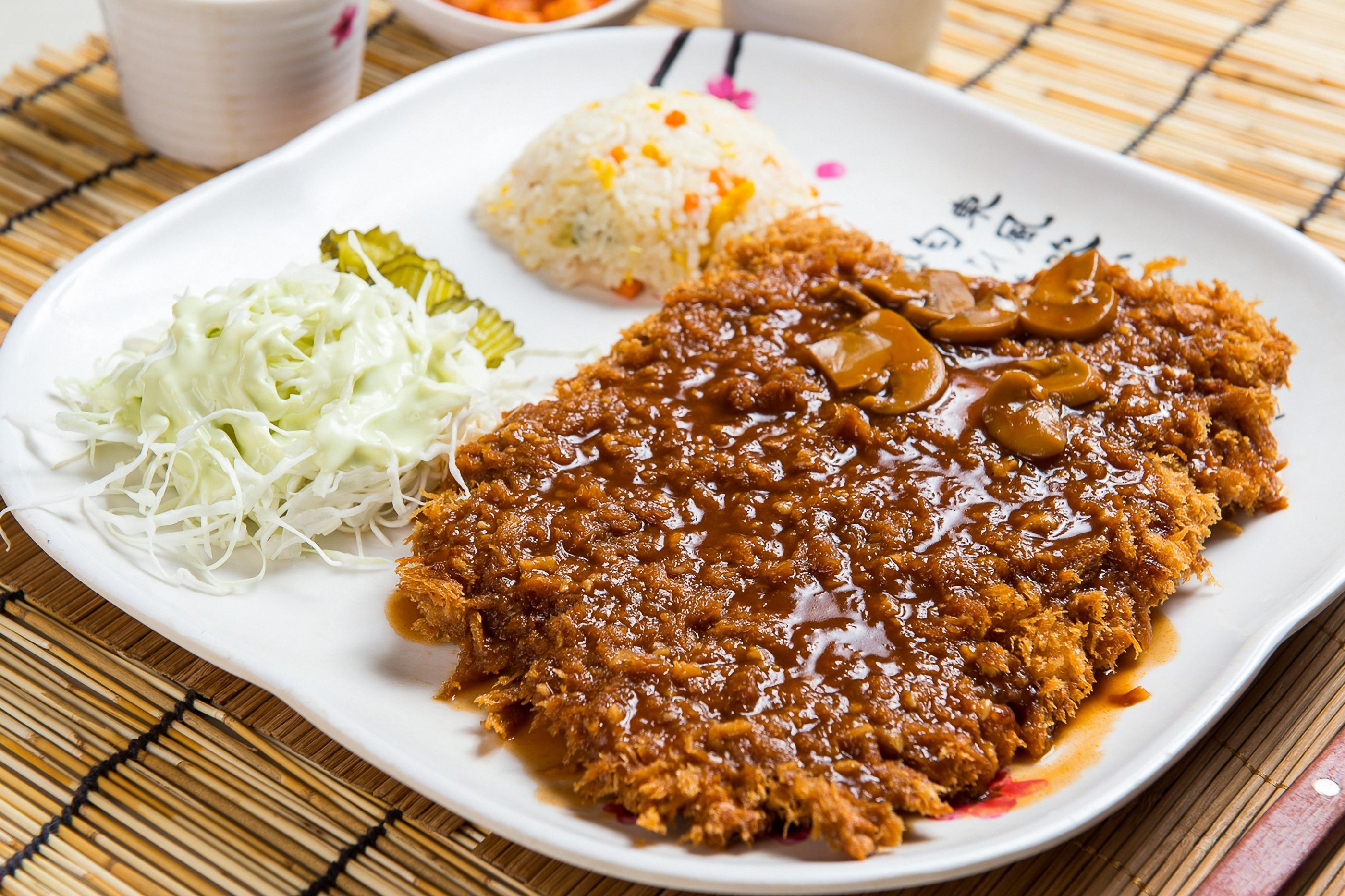 日韓、日韓比較、韓国食べ物、韓国料理、日本料理と韓国料理、トッポッキ、おでん、キンパ、ラーメン、ラミョン、日韓料理の比較、日本式韓国料理、韓国式日本料理