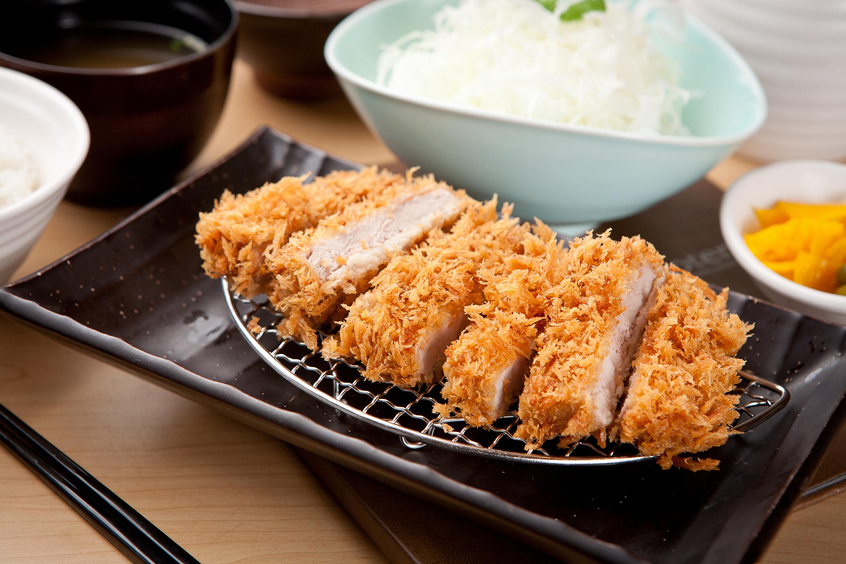 日韓、日韓比較、韓国食べ物、韓国料理、日本料理と韓国料理、トッポッキ、おでん、キンパ、ラーメン、ラミョン、日韓料理の比較、日本式韓国料理、韓国式日本料理